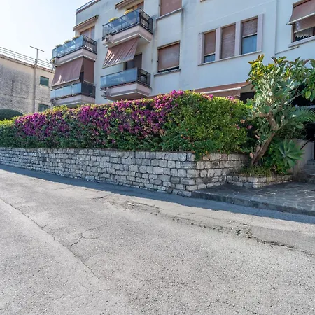 Family Flat Con Giardino, 2 Bagni, 6 Ospiti Daire