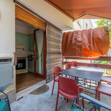 Family Flat Con Giardino, 2 Bagni, 6 Ospiti * ラッパロ